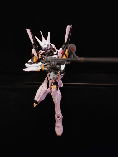 RG 福音战士新剧场版：Q 泛用人型决战兵器 人造人EVA 正规实用型(Wille Custom) 8号机α