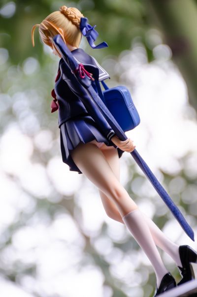 校服saber