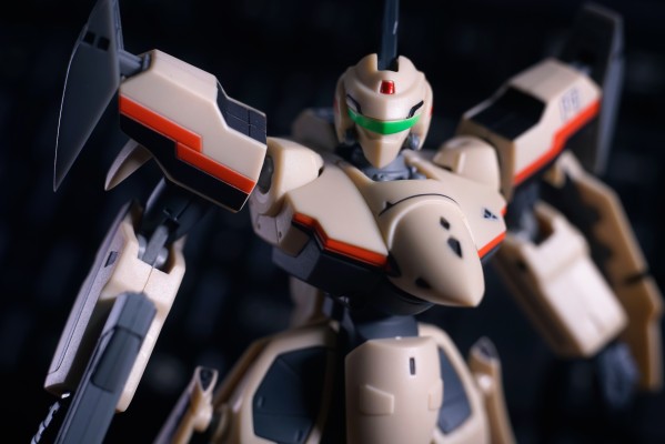 群雄【动】＃001 超时空要塞plus YF-19バトロイド 単品