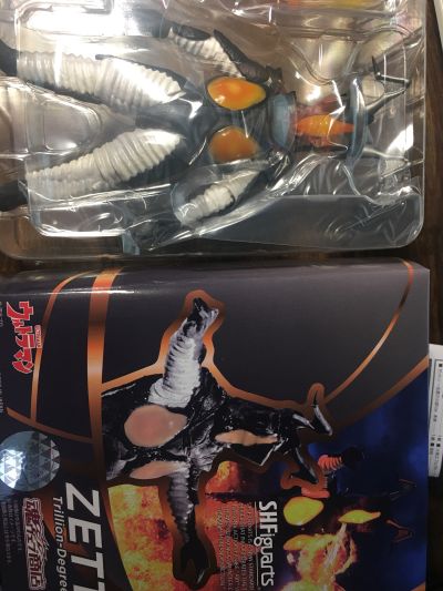 S.H.Figuarts  芝顿 一兆度火球版