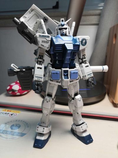 MG  高达基地限定 机动战士高达 RX-78-2 高达 3.0版本 ［高达基地配色］