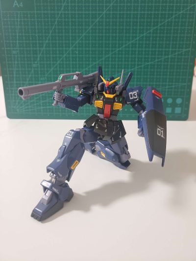 HGUC  机动战士Z高达 高达Mk-II(提坦斯样式)
