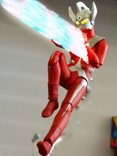 S.H.Figuarts  奥特曼 50周年纪念版