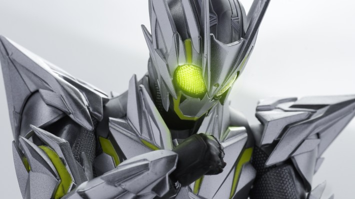 S.H.Figuarts  假面骑士零一 金属簇飞蝗