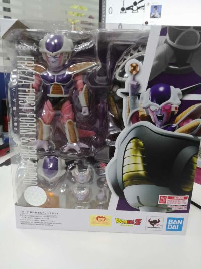 S.H.Figuarts  弗利萨 第一形态+弗利萨飞船