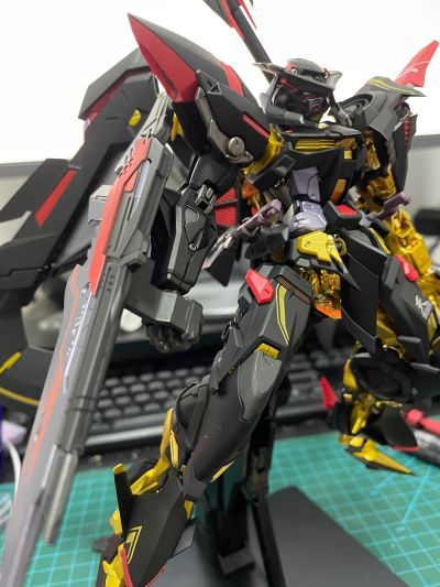 METAL BUILD 机动战士高达SEED  ASTRAY 天空的皇女 异端高达金色机天蜜娜