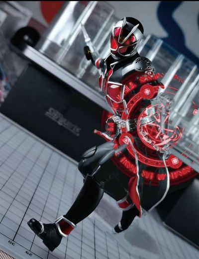 S.H.Figuarts(真骨雕制法)   假面骑士巫骑 火焰形态