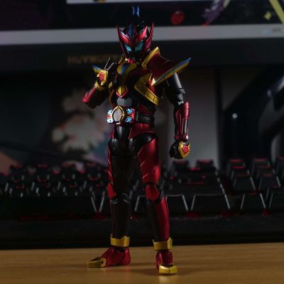 铠甲勇士形刻系列第一作    马帅