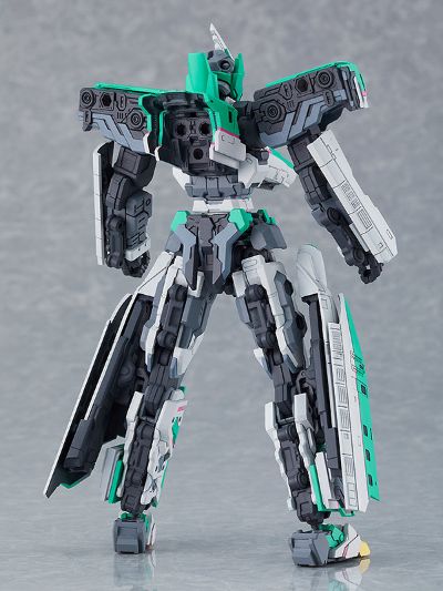 MODEROID 新干线变形机器人Z E5隼号与E5山手形态套组