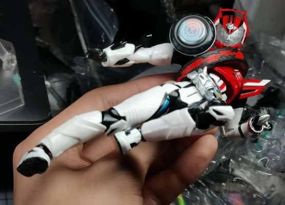 S.H.Figuarts 假面骑士驰骑  假面骑士驰骑 白热型