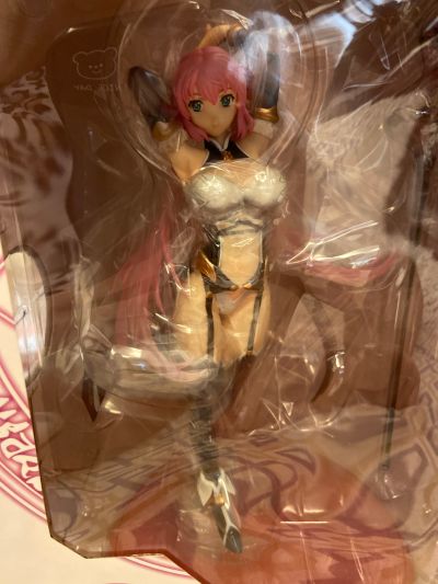 はぐれ勇者の鬼畜美学 凰沢美兎 戦闘服Ver.