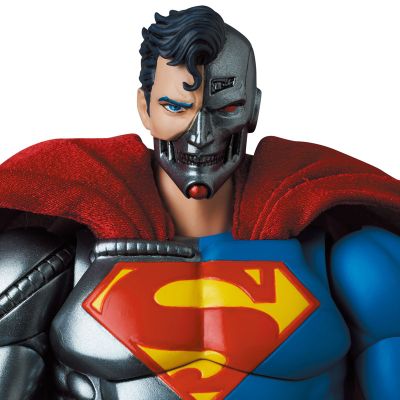 MAFEX 编号164 RETURN OF SUPERMAN 机械超人