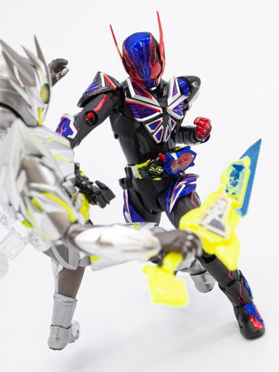 S.H.Figuarts 剧场版 假面骑士零一 真实×时间 假面骑士伊甸