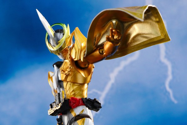 S.H.Figuarts   假面骑士刀剑 阿拉基那神灯