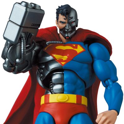 MAFEX 编号164 RETURN OF SUPERMAN 机械超人