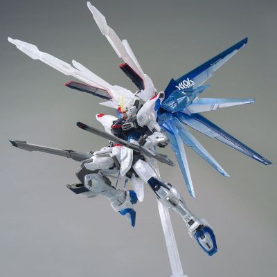 MG 高达基地限定  机动战士高达SEED ZGMF-X10A 自由高达2.0[透明配色]