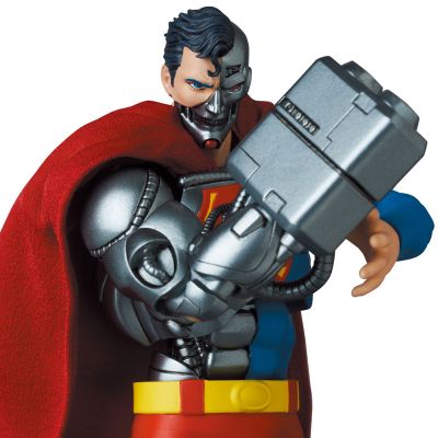 MAFEX 编号164 RETURN OF SUPERMAN 机械超人
