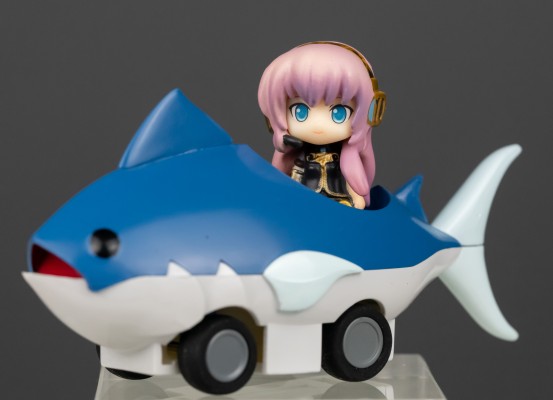 プルバックカー VOCALOID 巡音ルカ 