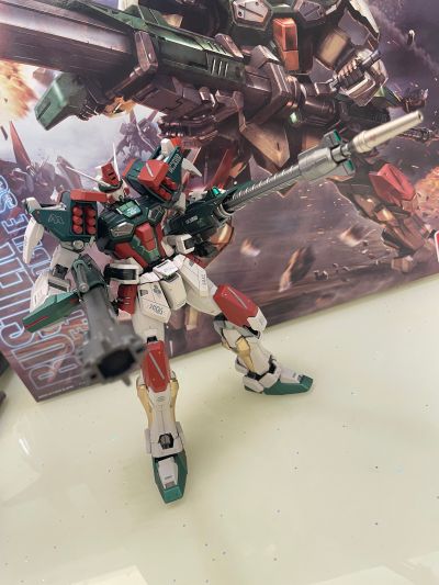 HGUC 1/144 	机动战士高达0083 星尘的回忆 	RX-78GP02A 高达试作2号机“酸浆果”