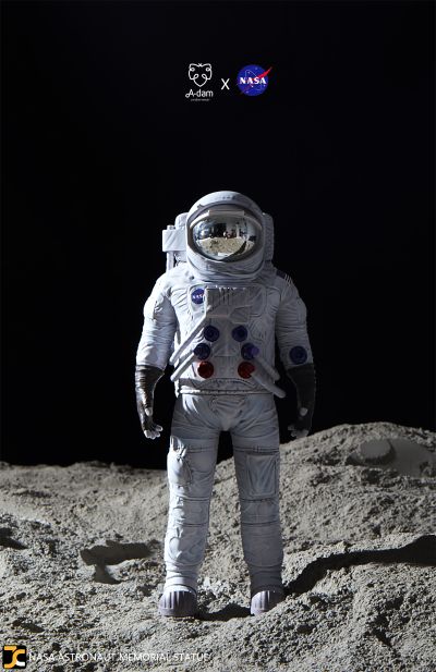 NASA 宇航员 纪念雕像