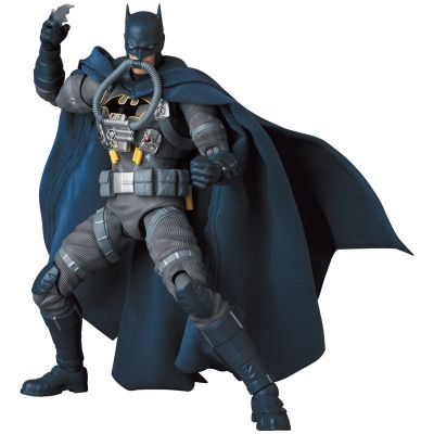 MAFEX 编号166 蝙蝠侠：缄默 STEALTH JUMPER BATMAN