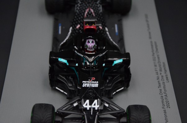 S6488 梅赛德斯-奔驰  F1 W11 No.44 土耳其站冠军 2020年总冠军版 with 刘易斯·汉密尔顿
