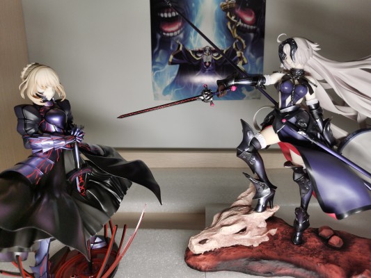 第一款贞德手办 Licorne 贞德[Alter] 第三再临