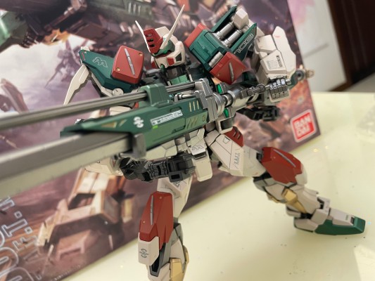 HGUC 1/144 	机动战士高达0083 星尘的回忆 	RX-78GP02A 高达试作2号机“酸浆果”