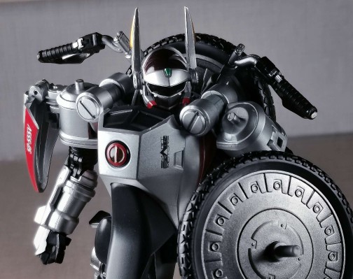 S.H.Figuarts  机动摩托人与假面骑士555套装