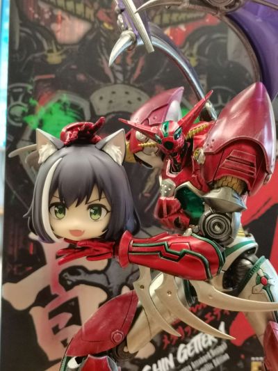 黑猫闪光弹