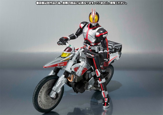 S.H.Figuarts 假面骑士555 假面骑士555 与 机动摩托人 套装