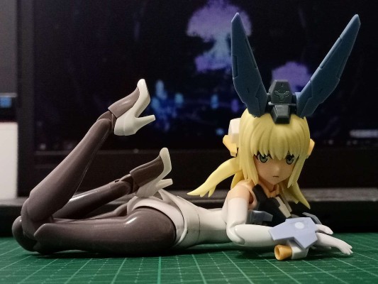 机甲少女 闪燕猎刃 ST