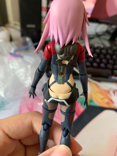 figma#504  机甲爱丽丝 比良坂夜露 勇跃 ver.