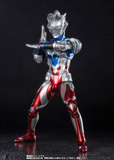 S.H.Figuarts  泽塔奥特曼 泽塔奥特曼 阿尔法装甲 特别配色版