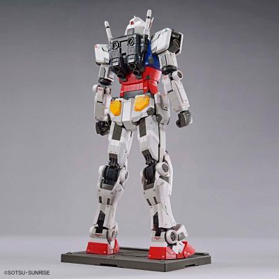 1/48 机动战士高达 RX-78F00  高达