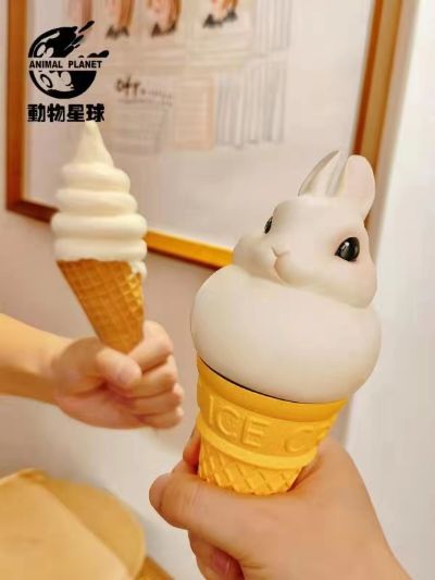 冰激凌兔