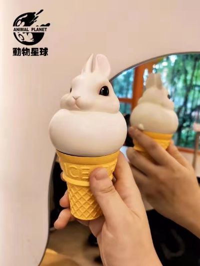 冰激凌兔