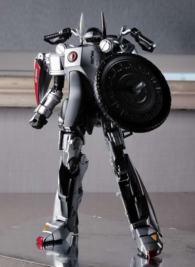 S.H.Figuarts  机动摩托人与假面骑士555套装