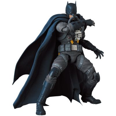 MAFEX 编号166 蝙蝠侠：缄默 STEALTH JUMPER BATMAN