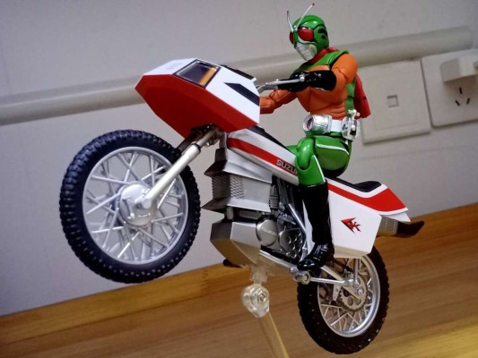 S.H.Figuarts 空骑