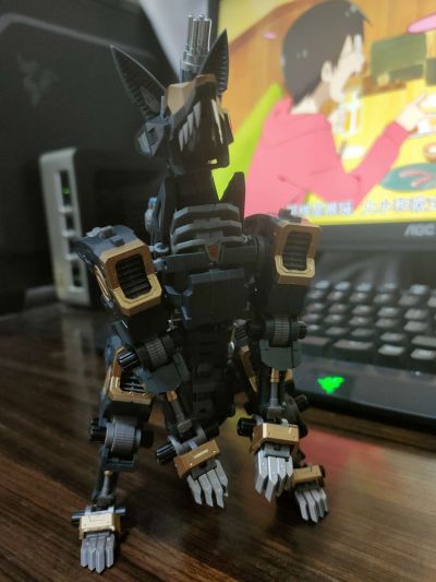 HMM系列 索斯机兽 RZ-046 高速影狐 标识增强版