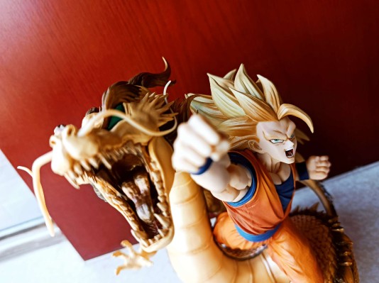FiguartsZERO 龙珠Z 龙拳爆发!! 悟空舍我其谁 孙悟空 超级赛亚人3 龙拳爆发