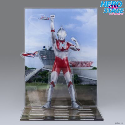 HERO ON STAGE / 英雄的世界 宇宙英雄奥特曼