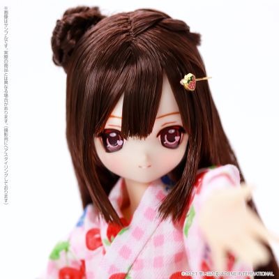 EX☆CUTE 爱华/夏日记忆～草莓和少女搭配套装～  (娃娃展·Azone商城限定贩售ver.)