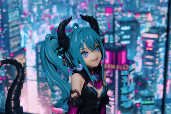 压泡面  初音未来 小恶魔