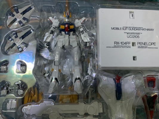 ROBOT魂(Ka signature)＜机动战士系列＞  机动战士高达 闪光的哈萨维 RX-104FF 佩涅罗佩高达 (电影版)