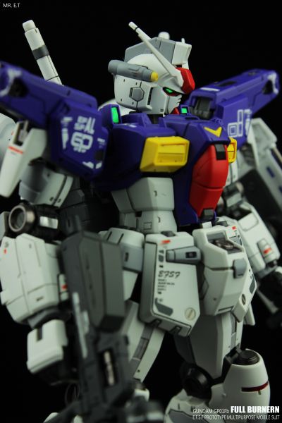 RG 1/144 RX-78GP01Fb 高达试作1号机全方位推进型