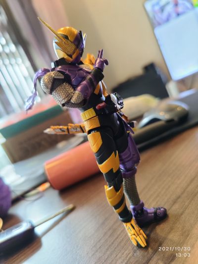 S.H.Figuarts 假面骑士创骑 假面骑士创骑 忍者漫画形态