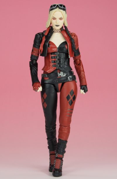 S.H.Figuarts X特遣队2  哈莉·奎恩/小丑女 (THE'RE DYING TO SAVE THE WORLD)