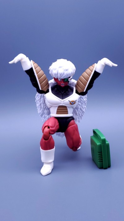S.H.Figuarts 龙珠Z 吉斯